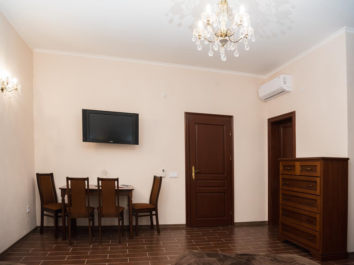 Hotel " Boutique " Ужгород Экстерьер фото